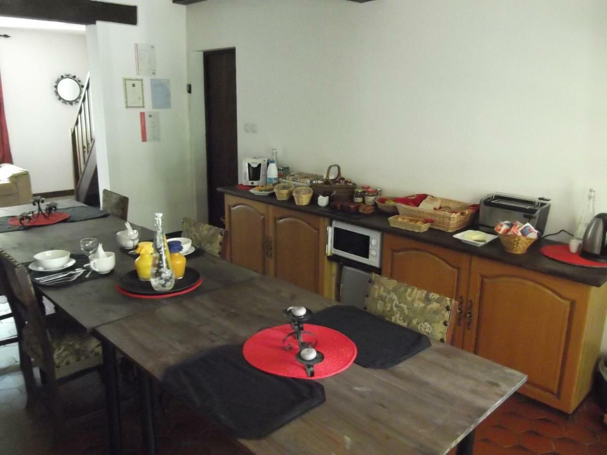 43 Rue Des Quarts Bed & Breakfast Ménesplet Exterior foto